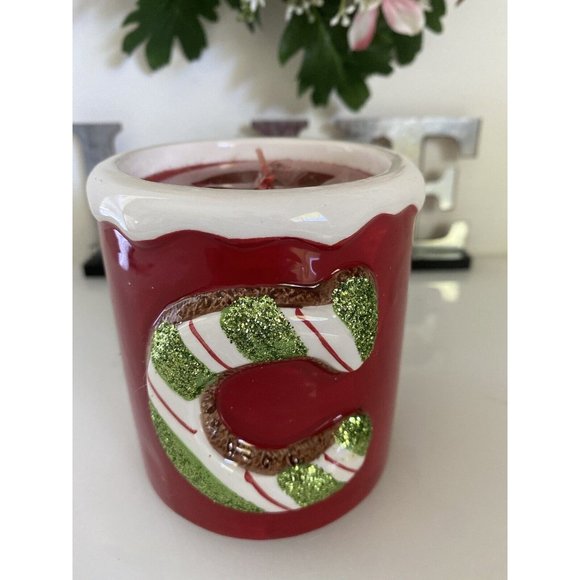 Kohls Vintage Christmas Candle‎ With Big Candy Cane "C" Red w Green Glitter NWT - Picture 2 of 16